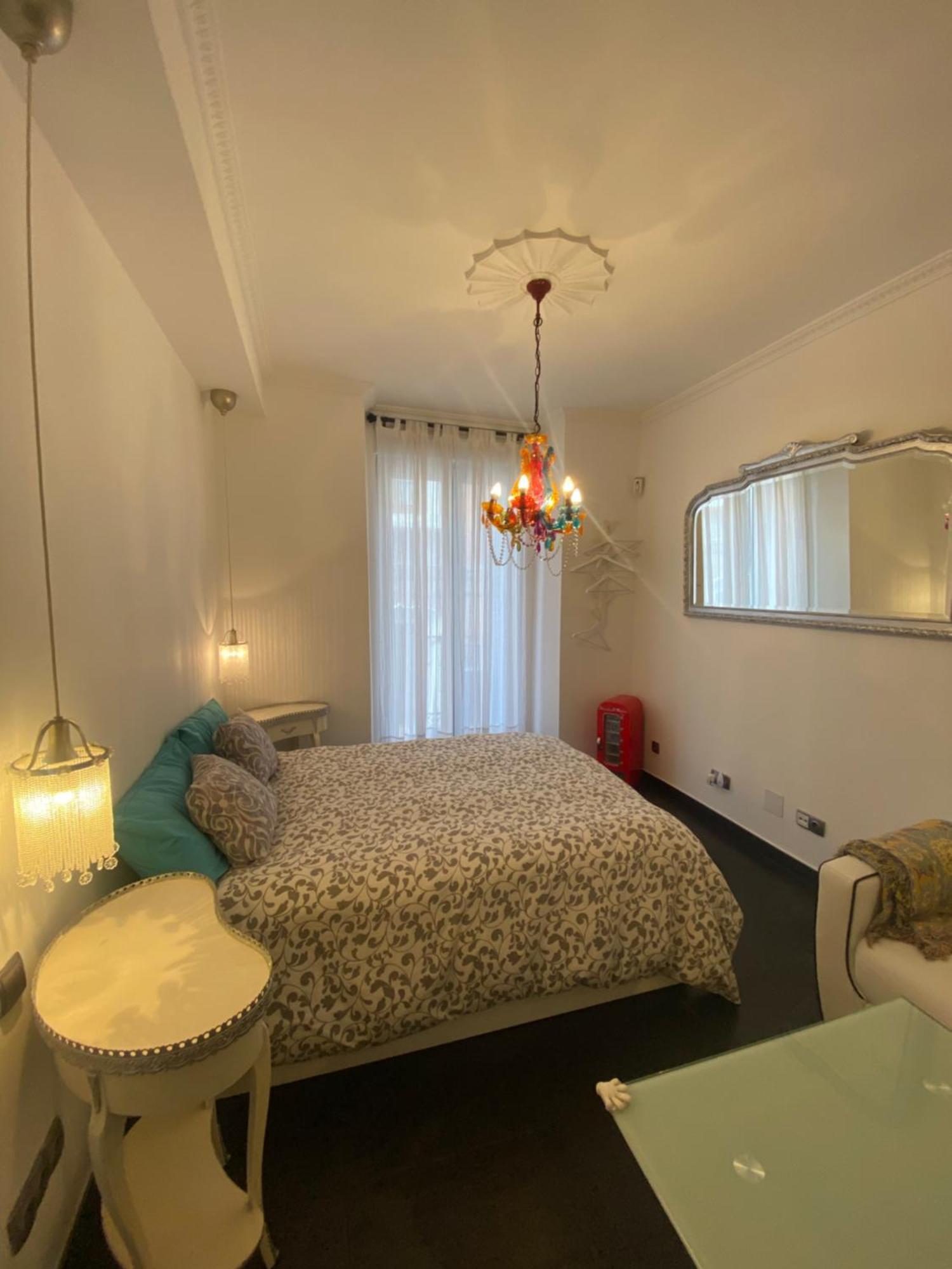Precioso Estudio En Malasana Madrid Luaran gambar