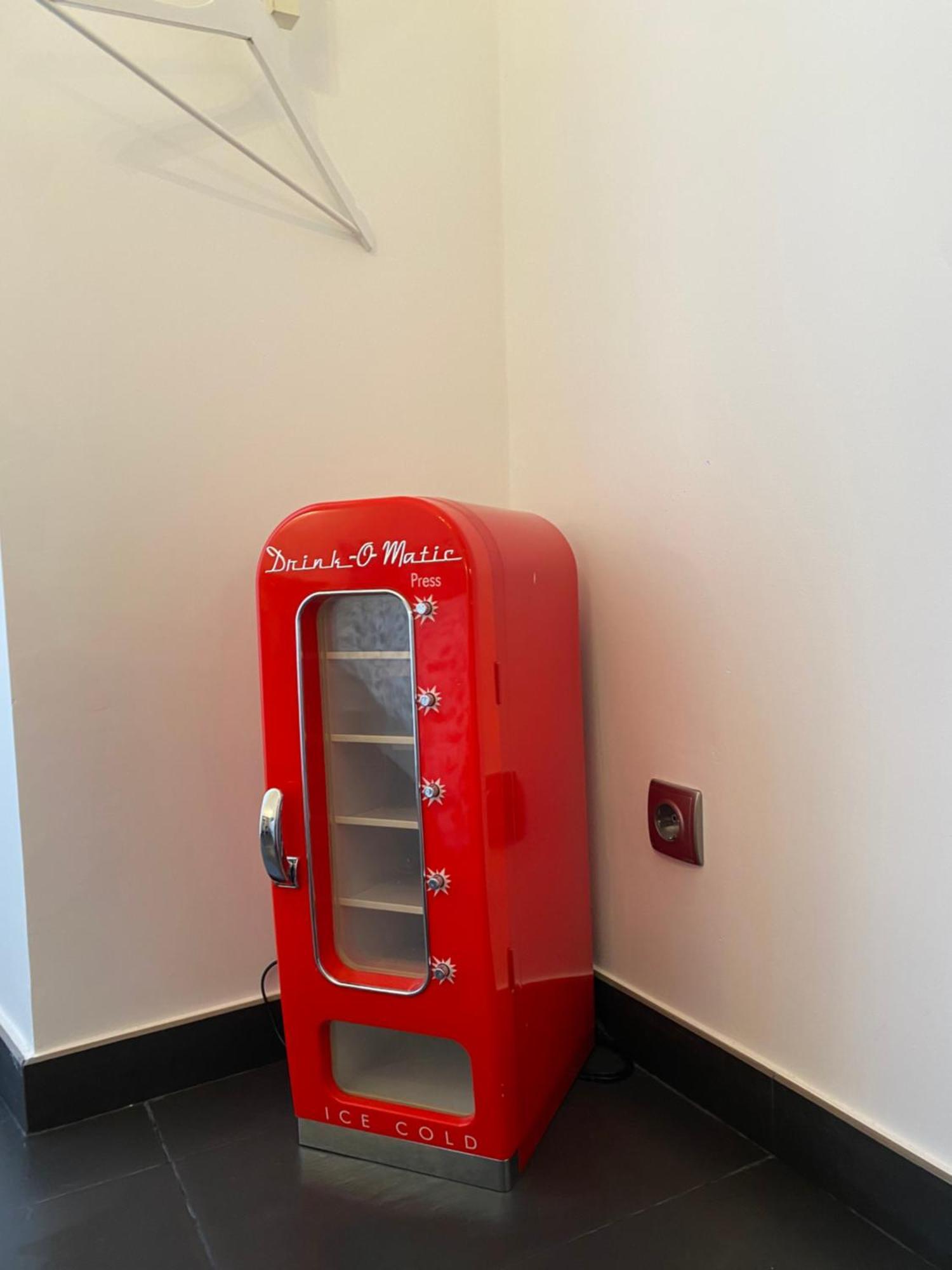 Precioso Estudio En Malasana Madrid Luaran gambar