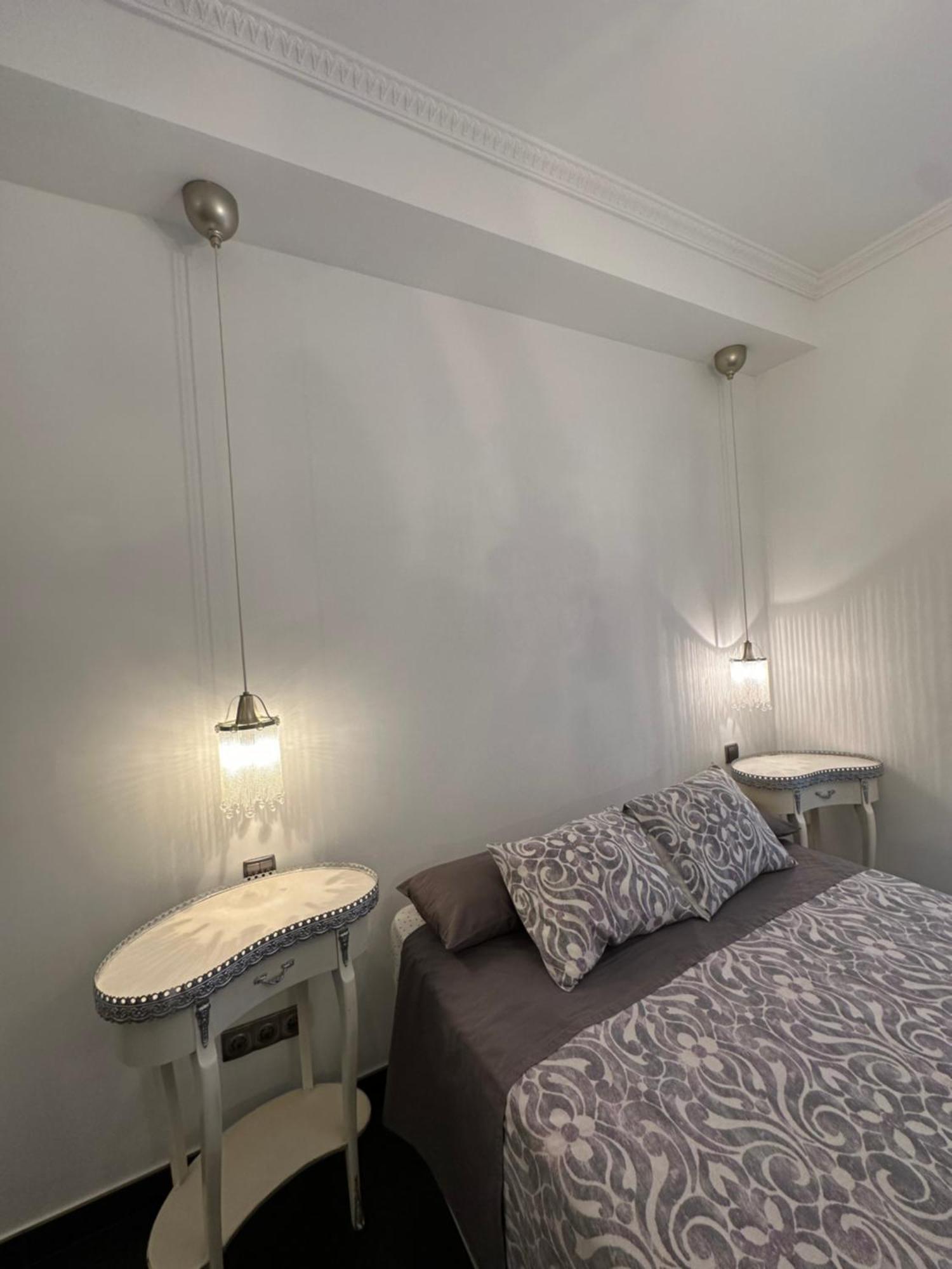 Precioso Estudio En Malasana Madrid Luaran gambar